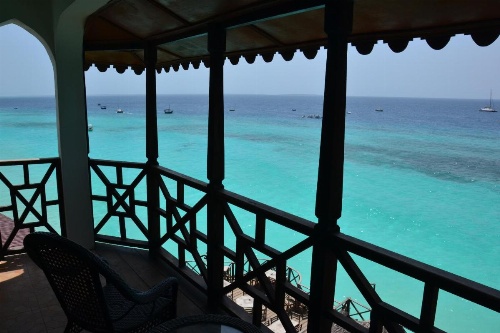 Langi Langi Beach Bungalows image 2