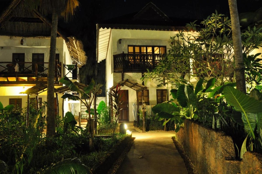 Langi Langi Beach Bungalows Image 7