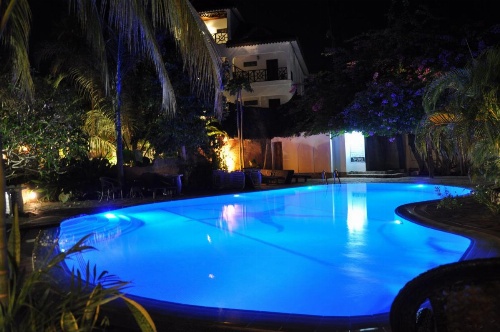 Langi Langi Beach Bungalows image 9