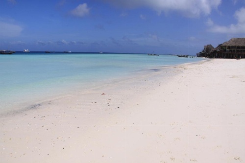 Langi Langi Beach Bungalows image 18